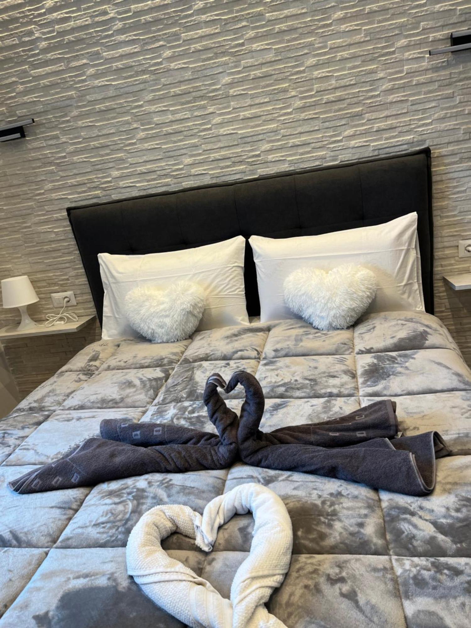 New House Hotel ฟิวมิชีโน ภายนอก รูปภาพ