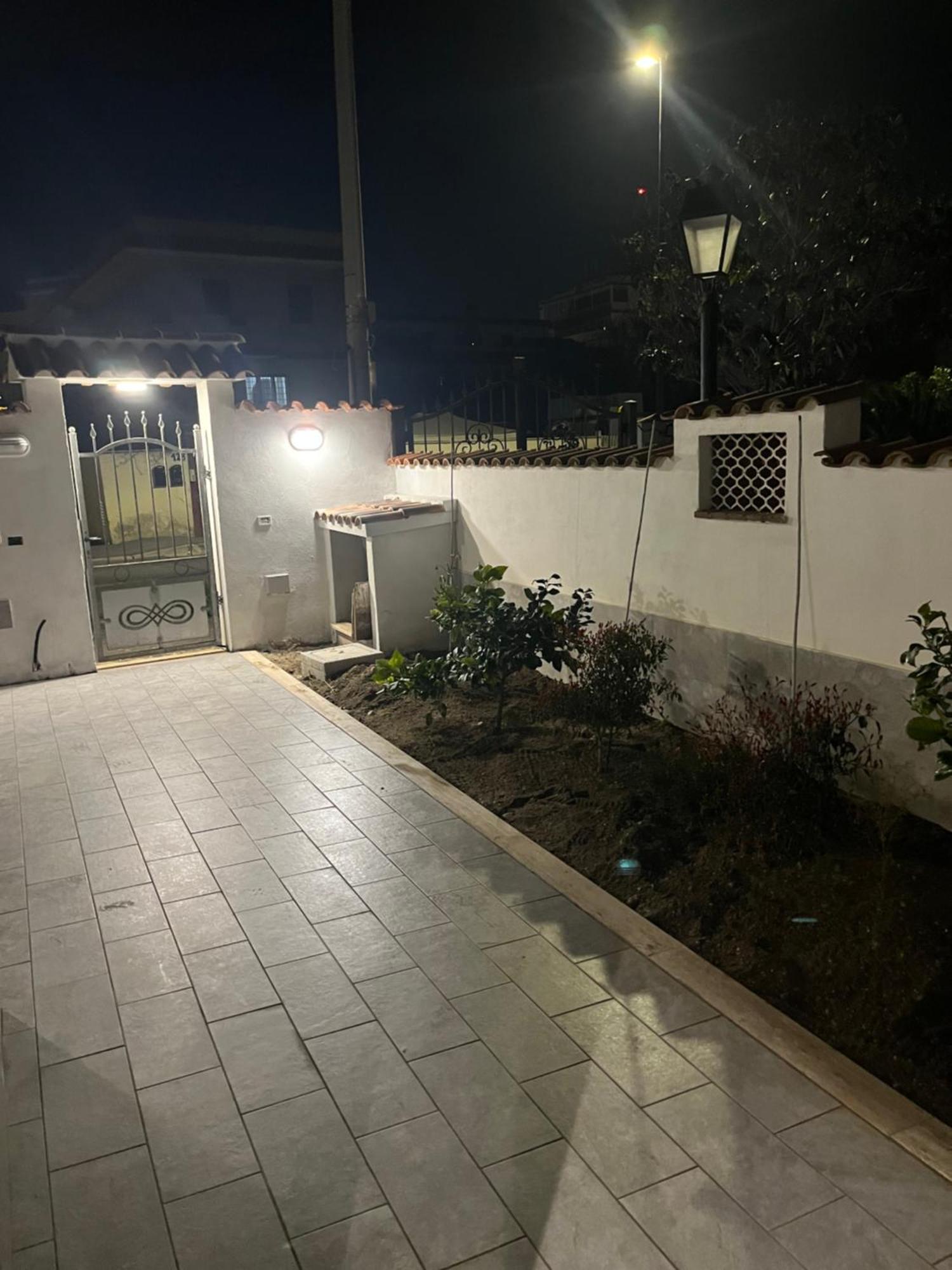 New House Hotel ฟิวมิชีโน ภายนอก รูปภาพ
